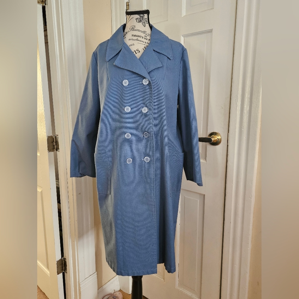 Handmade 70s Lightweight Trench Coat.Size Medium.